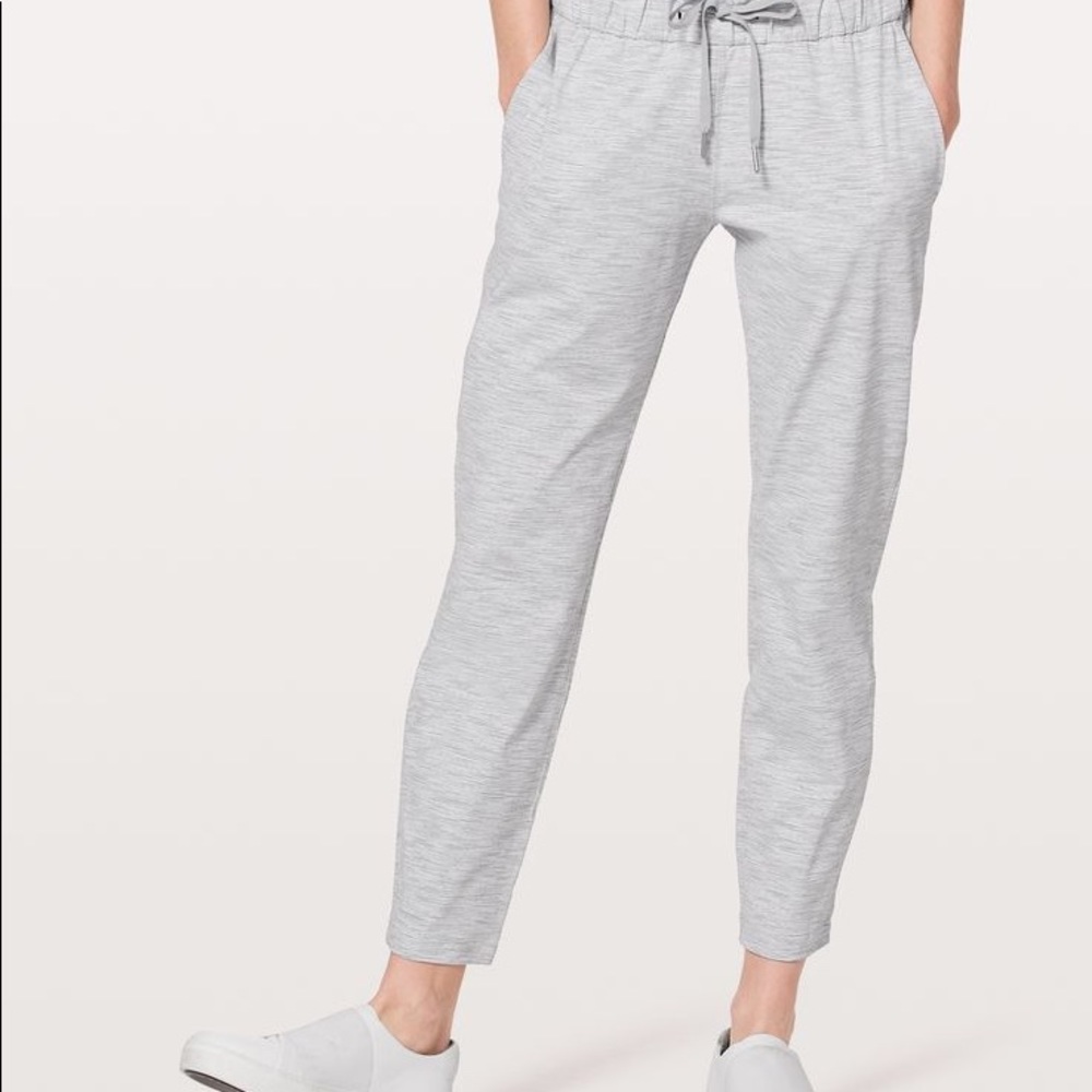 Lululemon on the fly 7/8 space pant